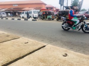 Police check point at Isi Court–Aba Road, umuahia